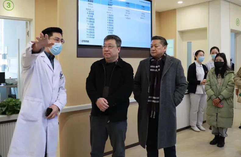 國家重點研發計劃-醫養結合項目專家組蒞臨龍港國際醫療健康產業園調研指導工作(圖1)